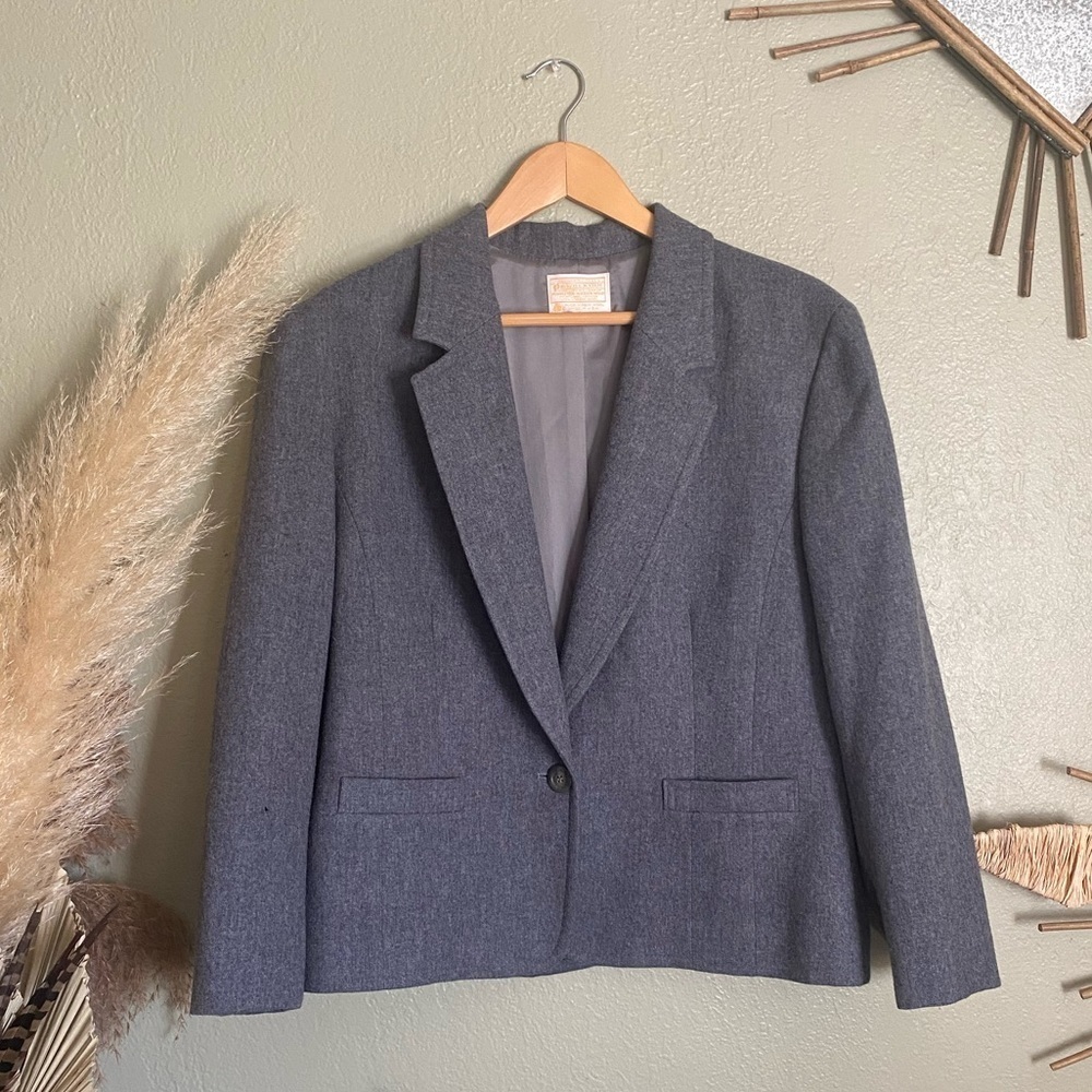 Grey 100% virgin wool women’s Pendleton blazer